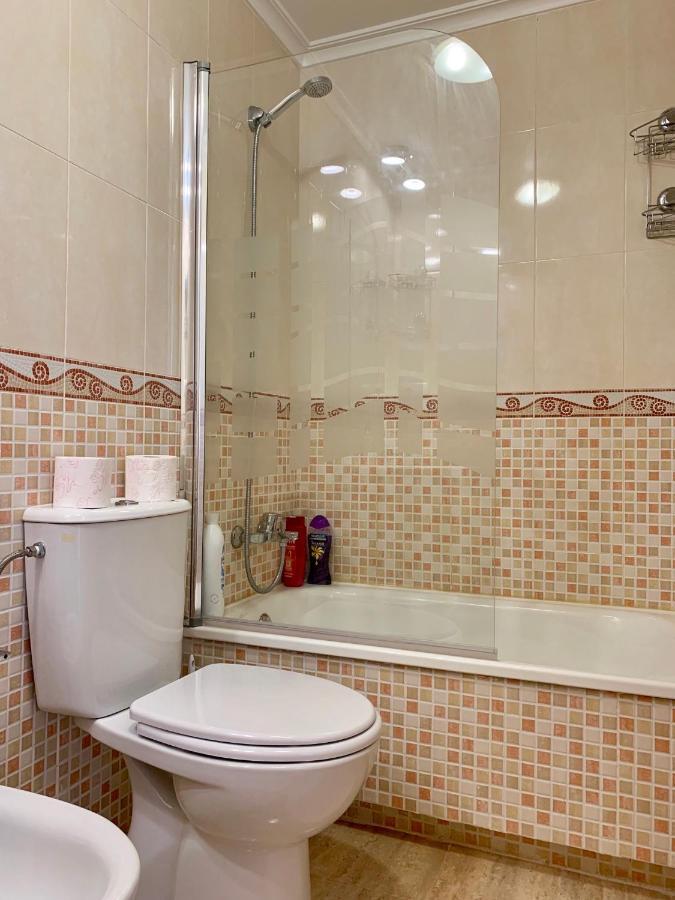 Apartment Torrevieja Exteriör bild