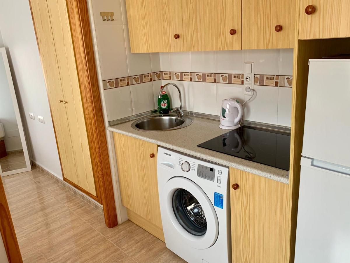 Apartment Torrevieja Exteriör bild